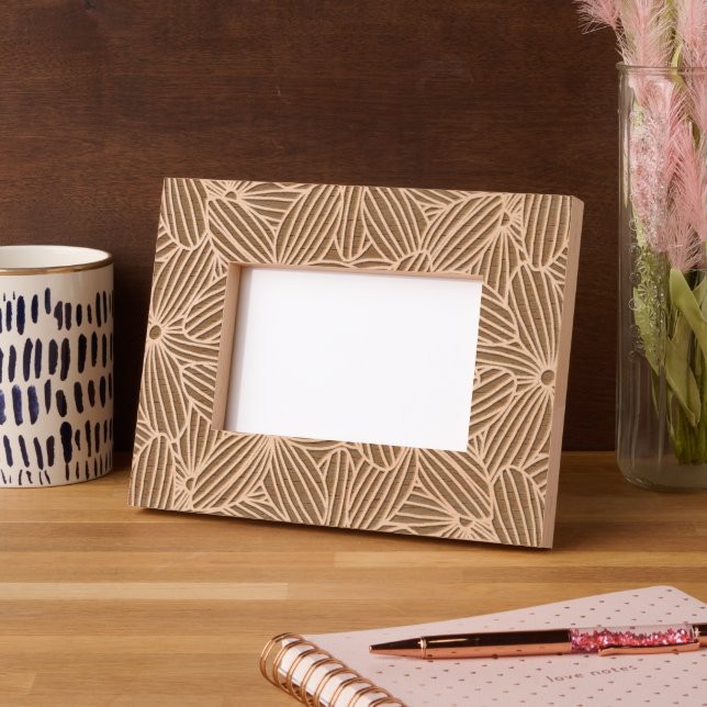 Hand Drawn Abstract Flower Pattern Etched Frames (Left)