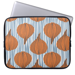 Hand drawn onion bulb vegetable wallpaper. Modern Laptop Sleeve
