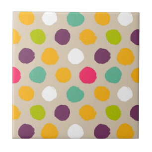 Hand-drawn polka dot pattern tile