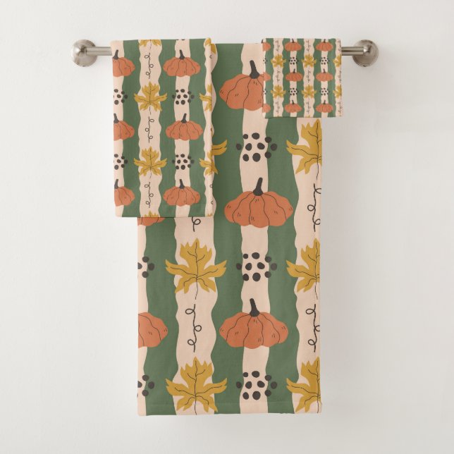 Hand Drawn Pumpkin & Leaf Pattern Bath Towel Set (Insitu)