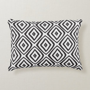 Hand drawn seamless pattern in black and white. decorative cushion