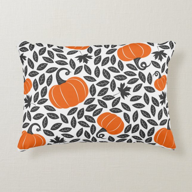 Hand drawn seamless pattern with pumpkins and leav decorative cushion (Front)