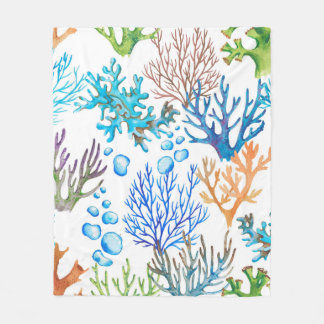 Hand-drawn watercolor sea pattern with corals. Und Fleece Blanket