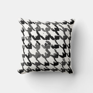 hand drown keffiyeh cushion