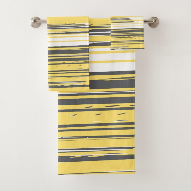 Hand painted lines - yellow bath towel set (Insitu)