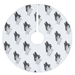 Hand Silhouette Wolf Brushed Polyester Tree Skirt