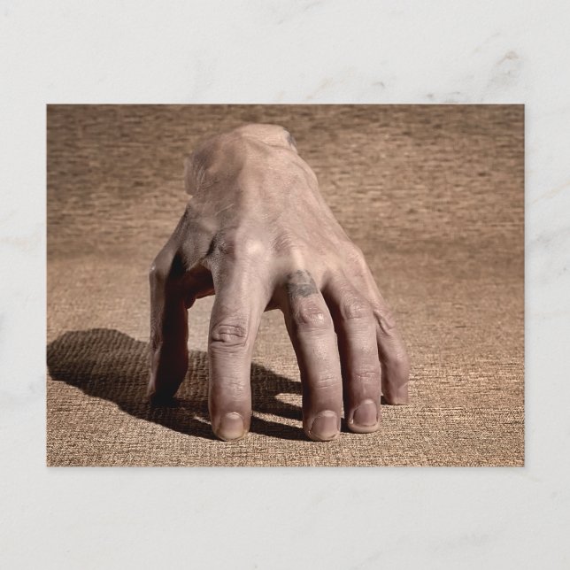 Hand which walks by itself. postcard (Front)