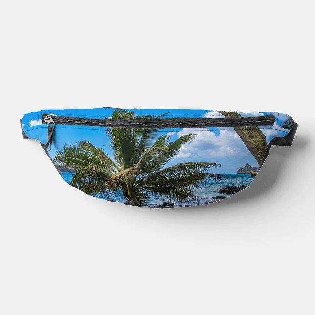 Hanging around... bum bags (Lay Down)