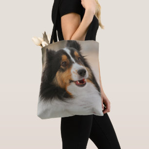 Haooy Shelty Tote Bag