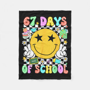 Happy 67th Day Of School Vibes Smile Face 67 Days Fleece Blanket
