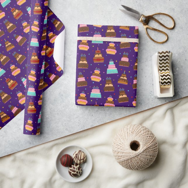 Happy Birthday Cakes Wrapping Paper (Crafts)