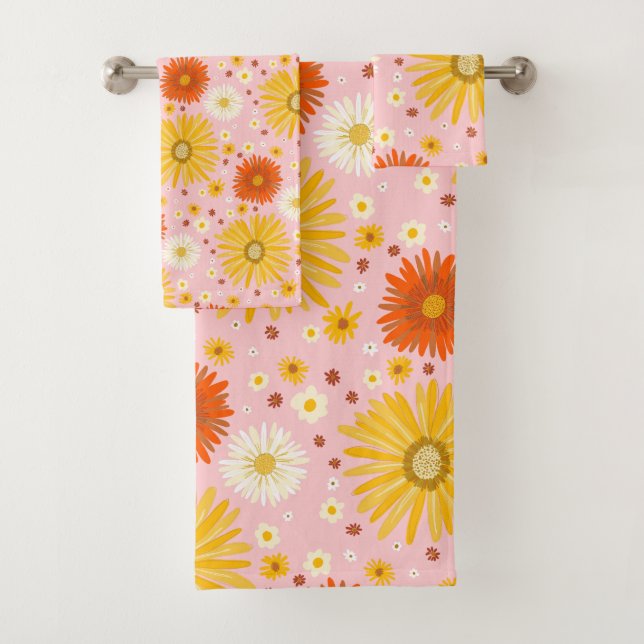 Happy Daisy Colourful Pattern Daisies Green Bath Towel Set (Insitu)