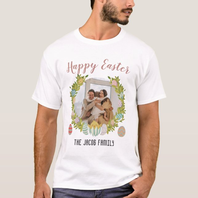  Happy Easter family, happy family one photo   T-Shirt (Front)