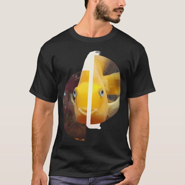 Happy fish semi circles T-Shirt (Front)