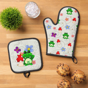 Happy Frog In Spring Oven Mitt & Pot Holder Set