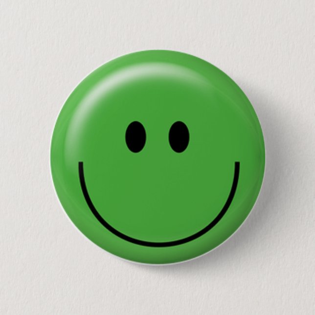 Happy green face 6 cm round badge (Front)