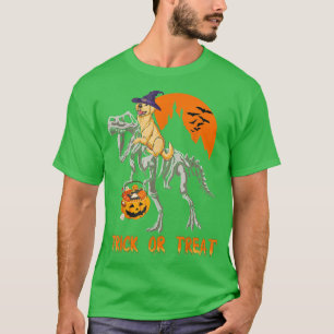 Happy Halloween Golden Retriever Riding Skeleton D T-Shirt