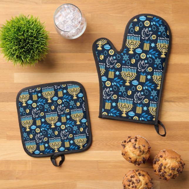 Happy Hanukkah Oven Mitt & Pot Holder Set (Top Down)