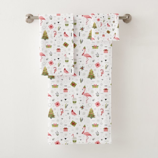 Happy Holiday Flamingo Pattern Bath Towel Set (Insitu)