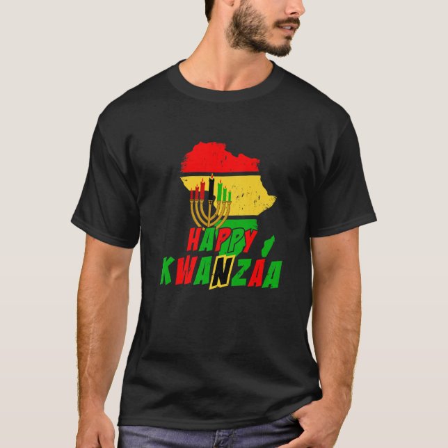 Happy Kwanzaa 7 Principles Africa Outline Celebrat T-Shirt (Front)