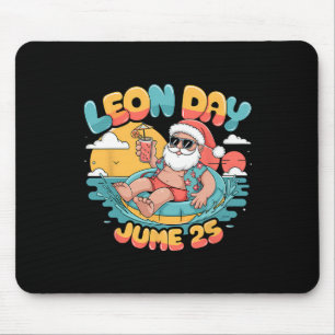 Happy Leon Day Santa Summer 6 More Months To Chris Mouse Mat