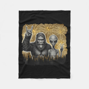 Happy New Year 2026 Bigfoot Alien Lovers New Years Fleece Blanket