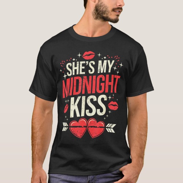 Happy New Year Couples She's My Midnight Kiss Vale T-Shirt (Front)