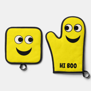 Happy Smiling Friendly Cartoon Oven Mitt & Pot Holder Set