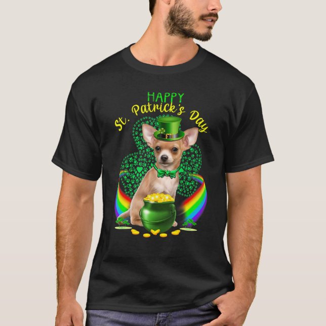 Happy St Patricks Day Chihuahua Leprechaun Hat Sha T-Shirt (Front)