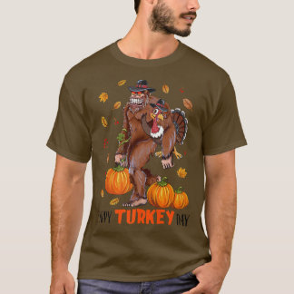 Happy Turkey Day Bigfoot Sasquatch Pilgrim Turkey  T-Shirt