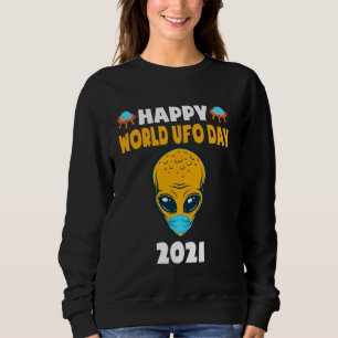 Happy Ufo Day 2021 Cute Alien Head Wearing Mask Ki Sweatshirt