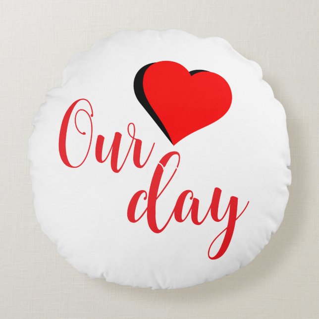 Happy Valentine Day Round Cushion (Front)