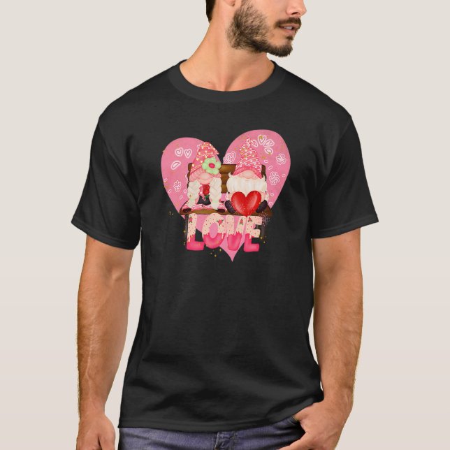Happy Valentine's Day Gnome Love Funny Men Women G T-Shirt (Front)