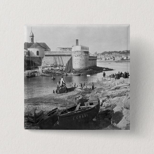Harbour, Concarneau 15 Cm Square Badge (Front)