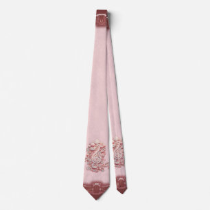 Harmony in pink, a majestic, stylised treble clef. tie