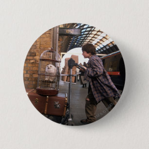 Harry and Hedwig PLATFORM 9 3/4™ 6 Cm Round Badge