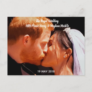 Harry and Meghan Kiss Royal Wedding Souvenir Postcard
