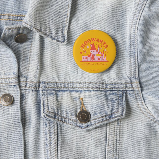 HARRY POTTER™ | Cute HOGWARTS™ School 6 Cm Round Badge (In Situ)