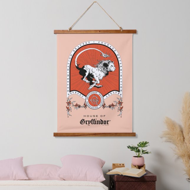HARRY POTTER™ | Delicate Sketch GRYFFINDOR™ Crest Hanging Tapestry (Bedroom)