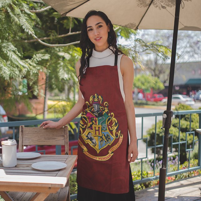 Harry Potter | Hogwarts Crest - Full Colour Apron (Person wearing apron)