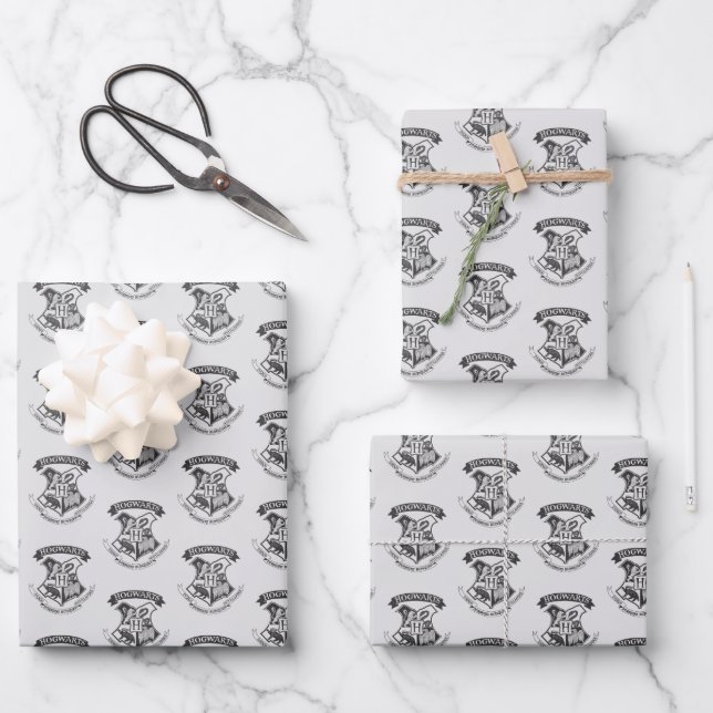 Harry Potter | Retro Hogwarts Crest Wrapping Paper Sheet (Front)