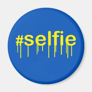 Hashtag Selfie Drooling on blue decor Magnet