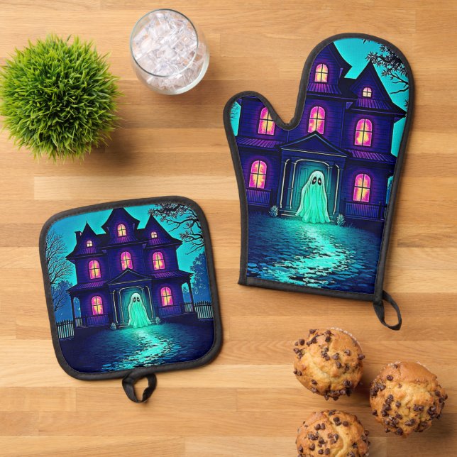 Haunted Halloween Ghost House Design Oven Mitt & Pot Holder Set (Top Down)