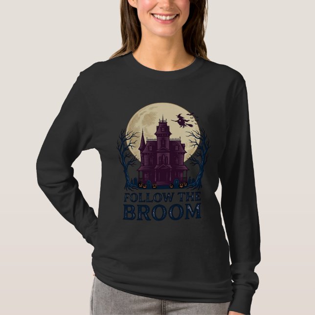 Haunted House Witch Shirt Vintage Halloween Engrav (Front)