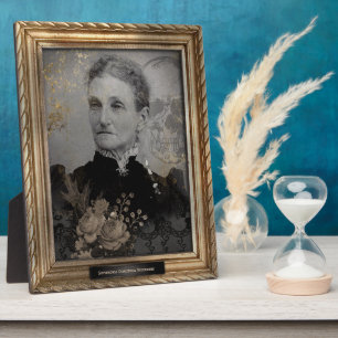 Haunted Portrait    Plaque   Old Woman