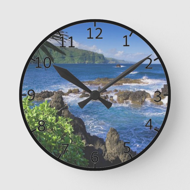 Hawaii Beach Scenery Round Clock (Front)