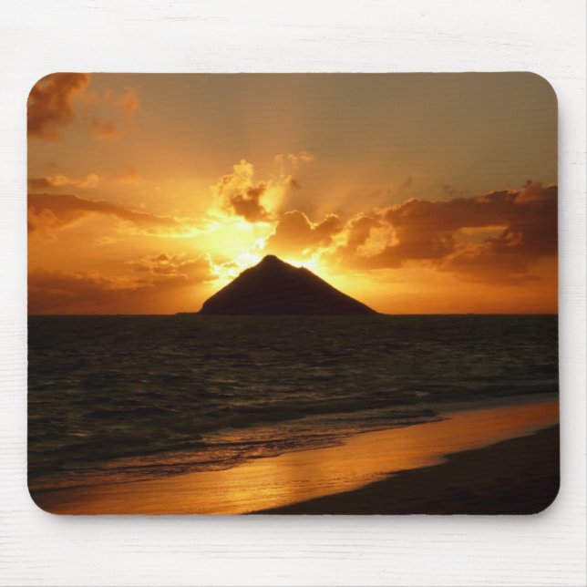 Hawaii sunrise at the beach mousepad (Front)