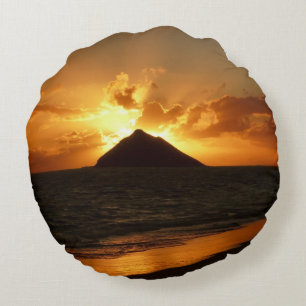 Hawaii sunrise at the beach round pillow