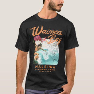 Hawaii Waimea Bay Vintage Hawaiian Surfing T-Shirt