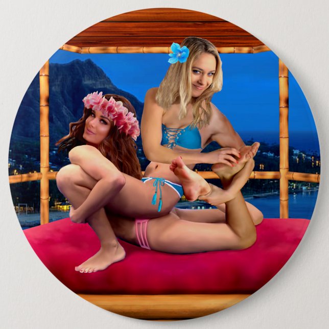 HAWAIIAN FANTASY WRESTLING 6 CM ROUND BADGE (Front)